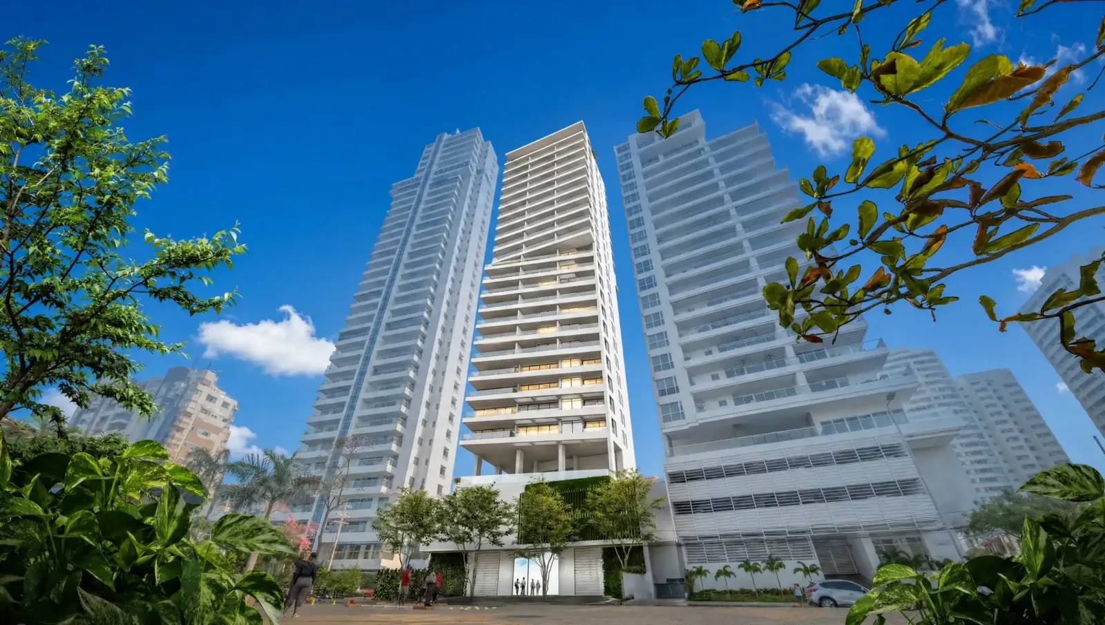 Vista exterior 1 de Crystal Bay Tower